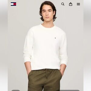 Tommy Hilfiger Men's White Classic CrewNeck Sweatshirt